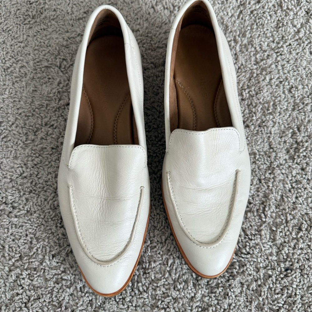 Aerosoles Cream Loafers Women’s Size 8.5